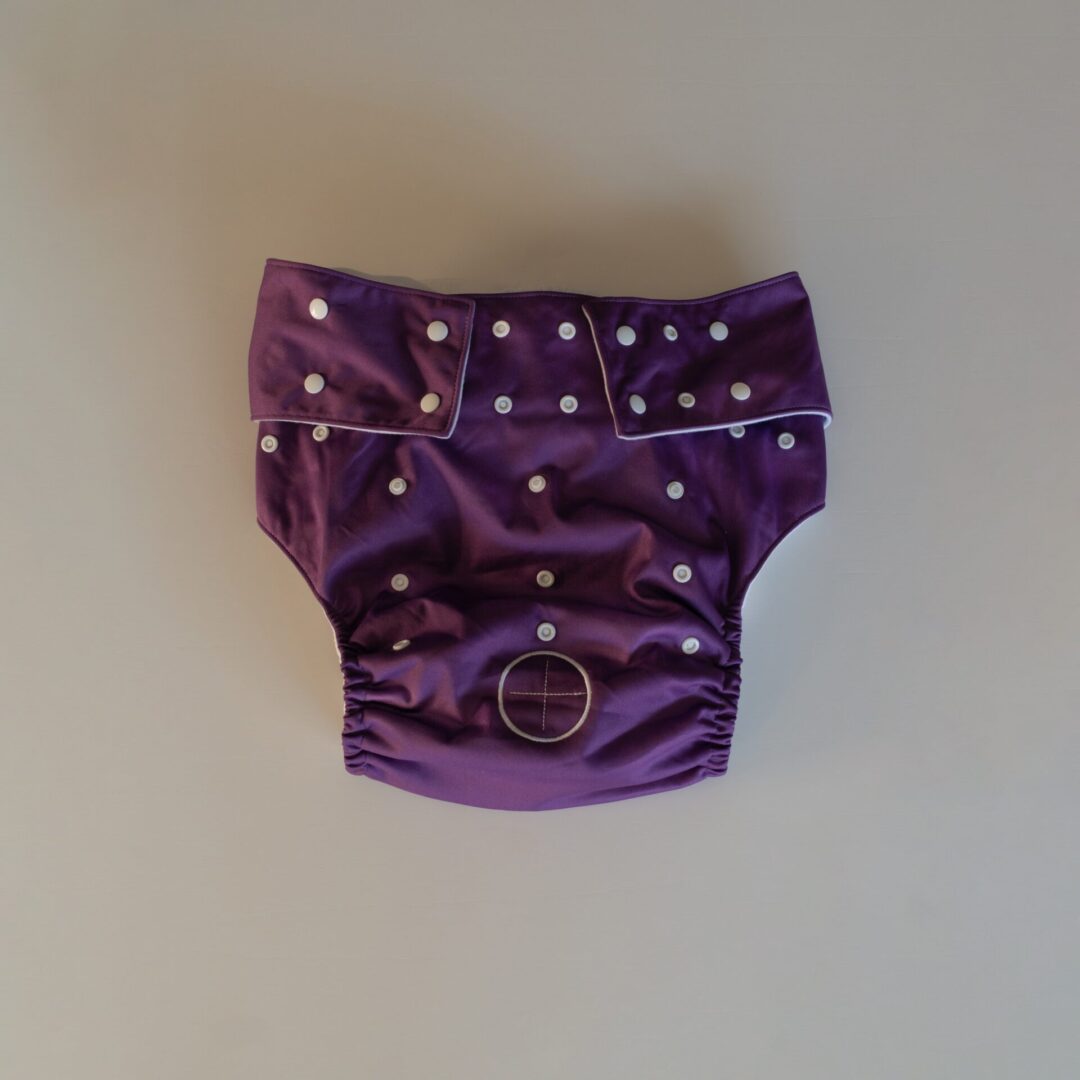 Pañal violeta mascotas de tela